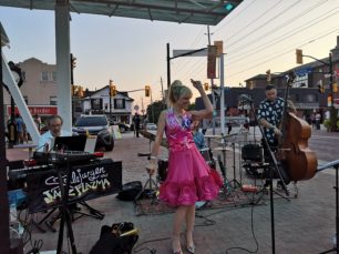 Stella Jurgen and Jazz Plazma, Streetsville Village Square